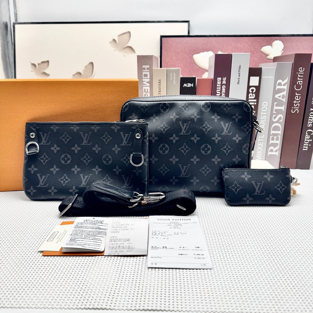 Louis Vuitton Messenger Bag