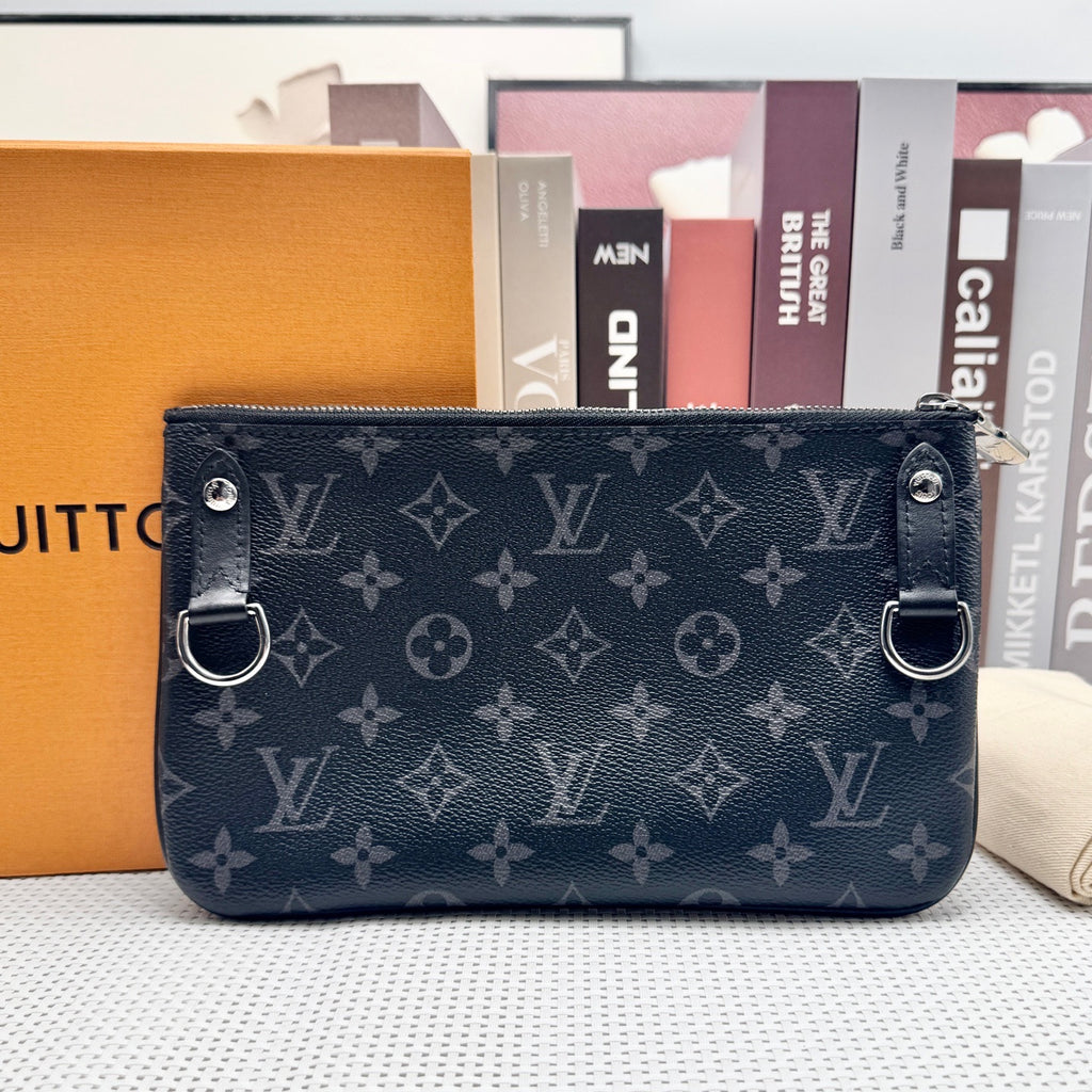 Louis Vuitton Messenger Bag