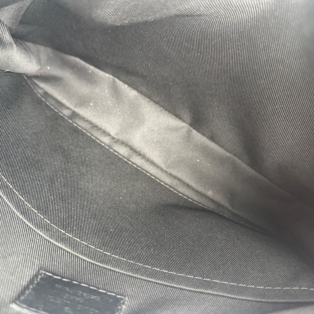 Louis Vuitton Messenger Bag