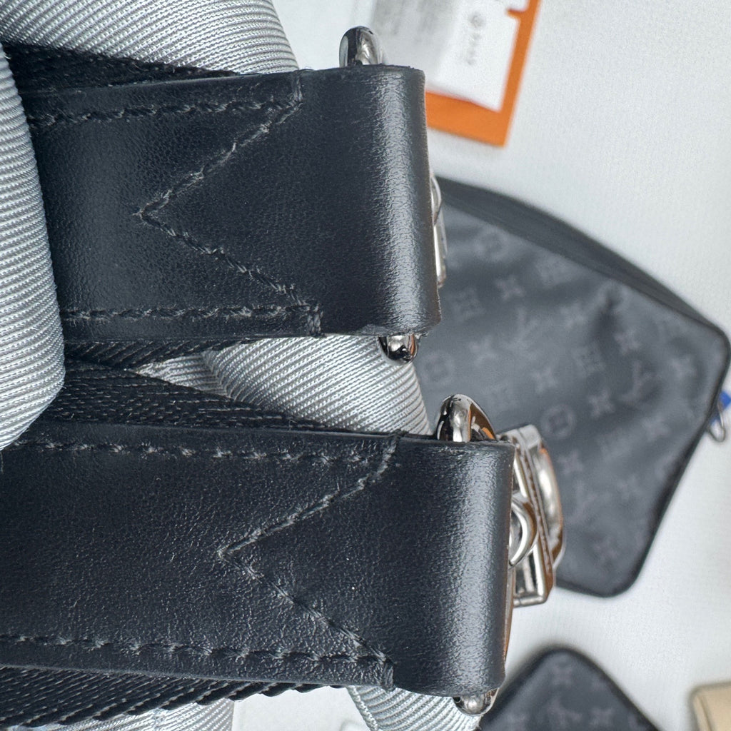 Louis Vuitton Messenger Bag