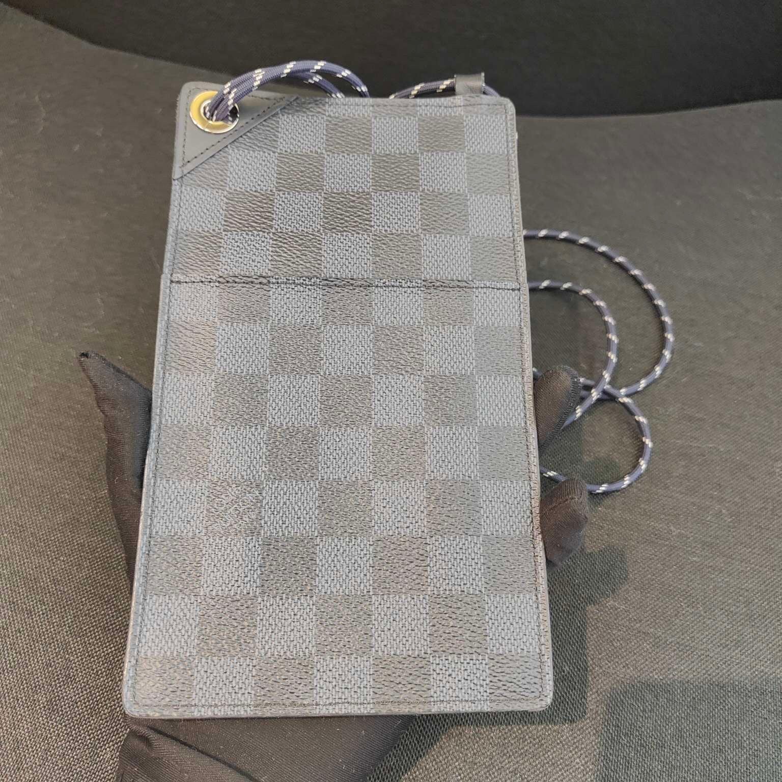 Louis Vuitton Crossbody
