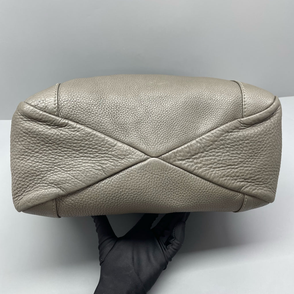 Gucci Gray Shoulder Bag