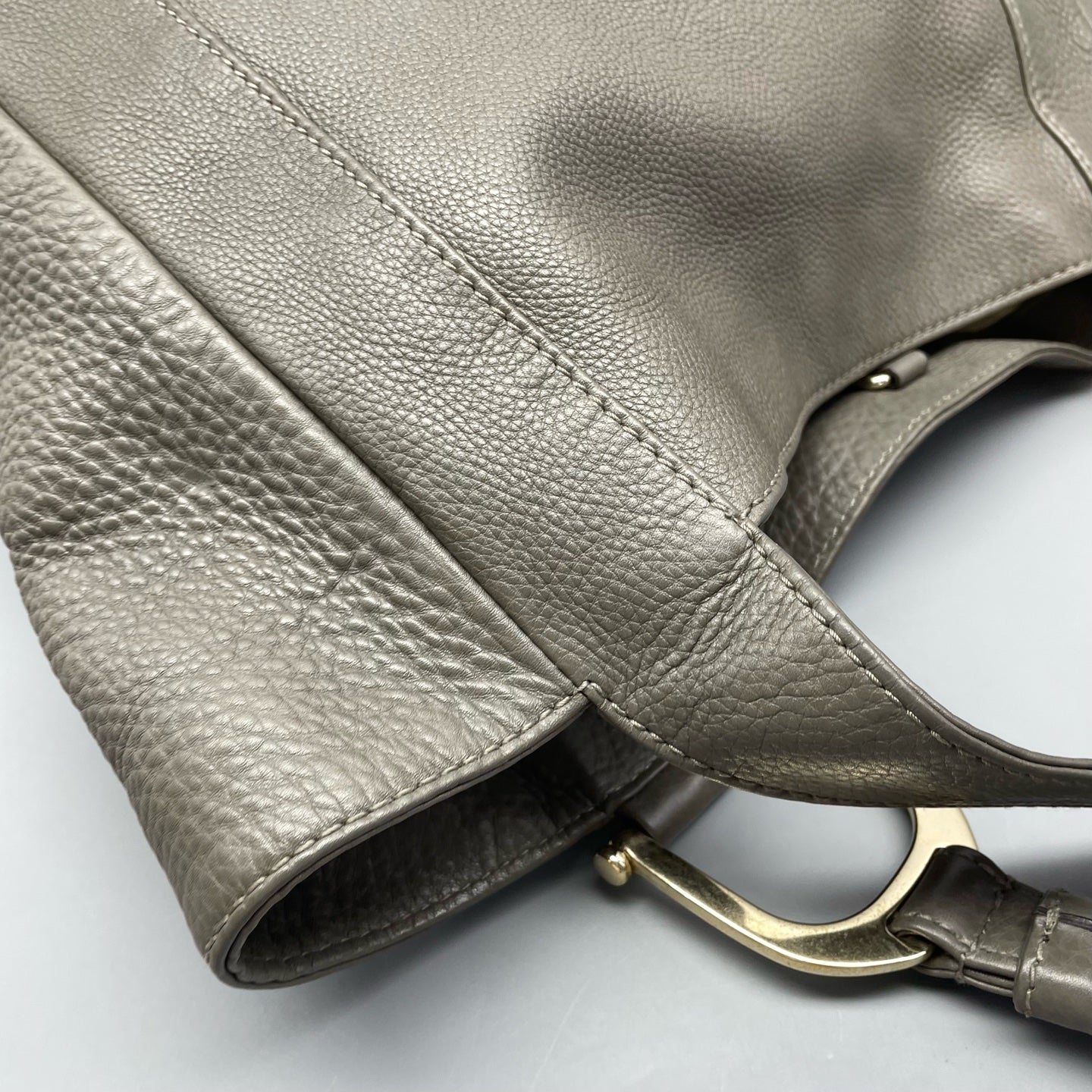 Gucci Gray Shoulder Bag