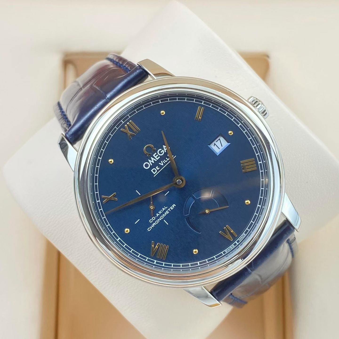 Omega Flying Disc Series Blue Automatic (self-winding) watch 39.5 424.13.40.21.03.003