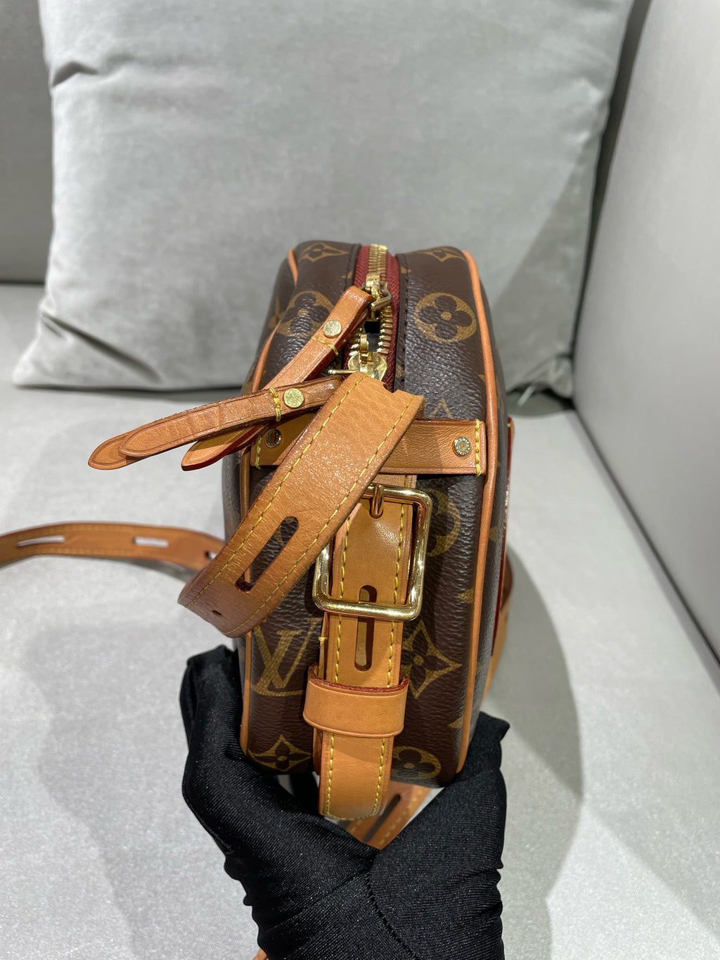 Louis Vuitton M52294