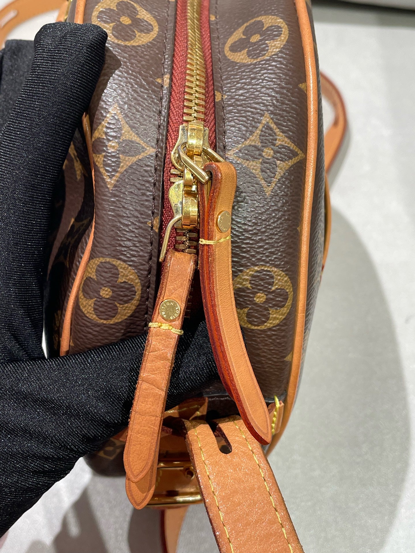 Louis Vuitton M52294