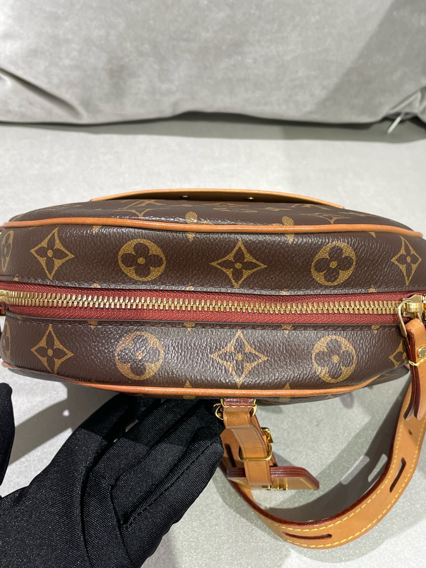 Louis Vuitton M52294