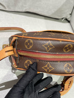Louis Vuitton M52294