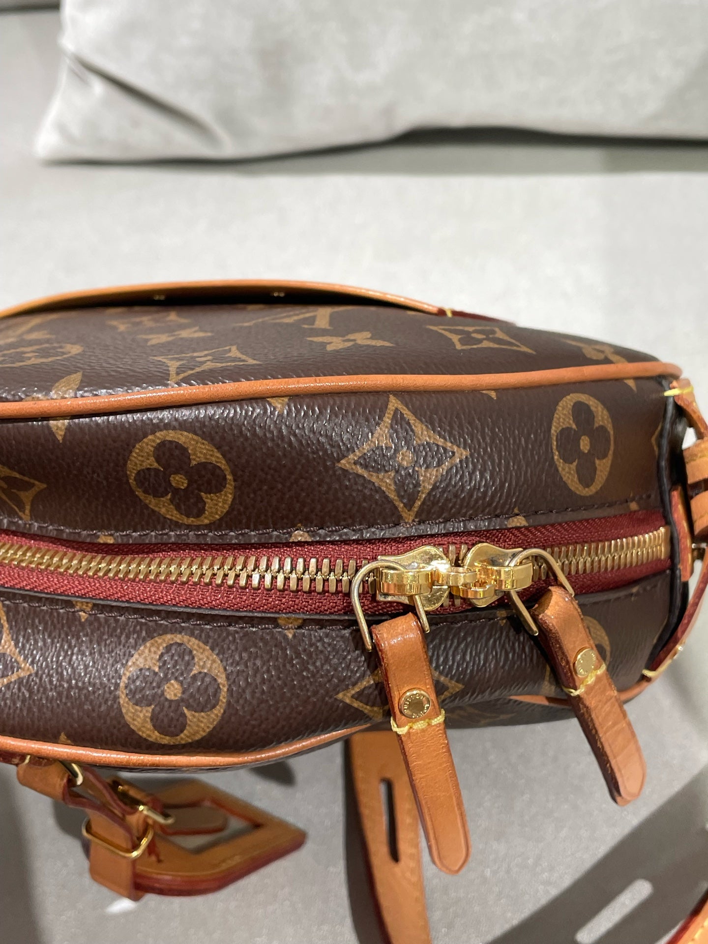 Louis Vuitton M52294