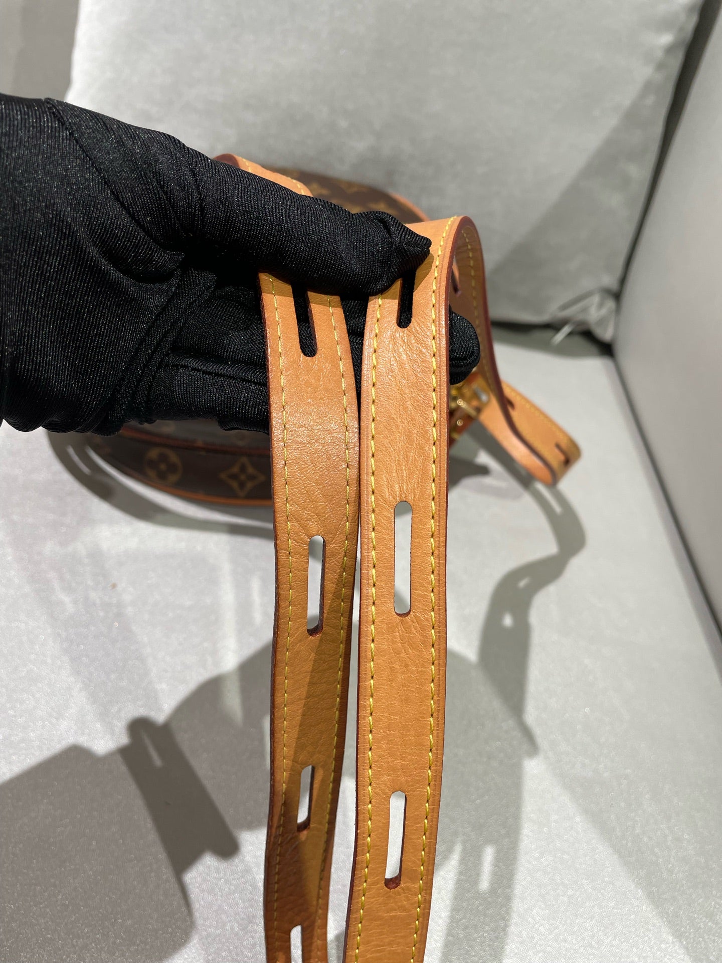 Louis Vuitton M52294