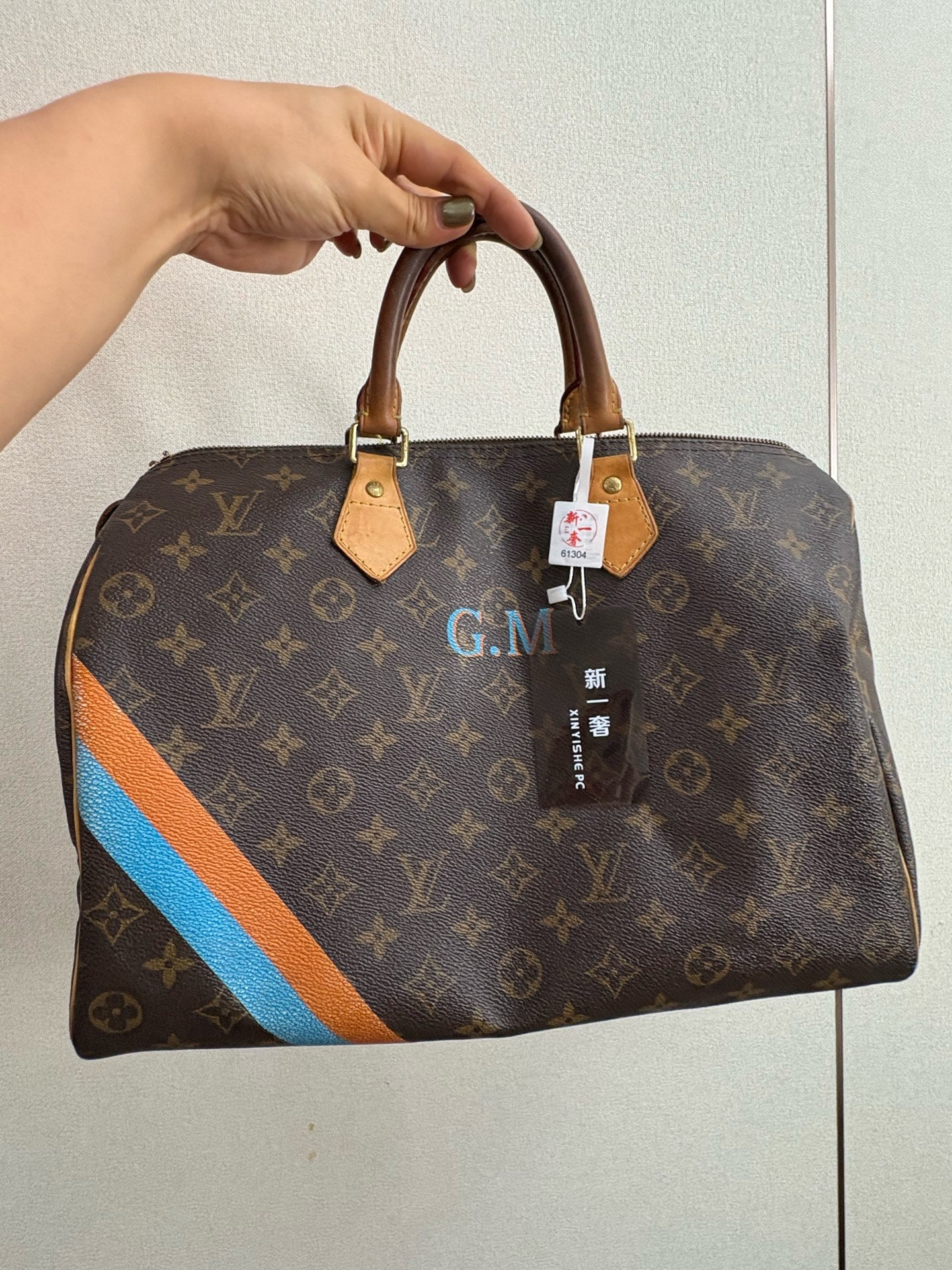 Louis Vuitton 40x 25x 19 cm P00136