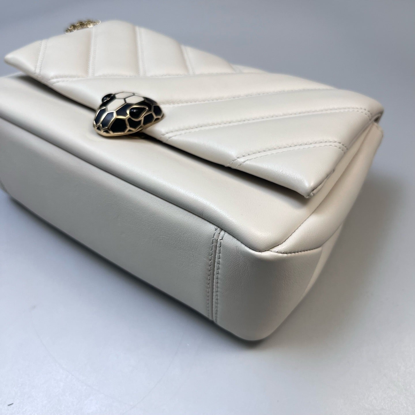 Bvlgari White