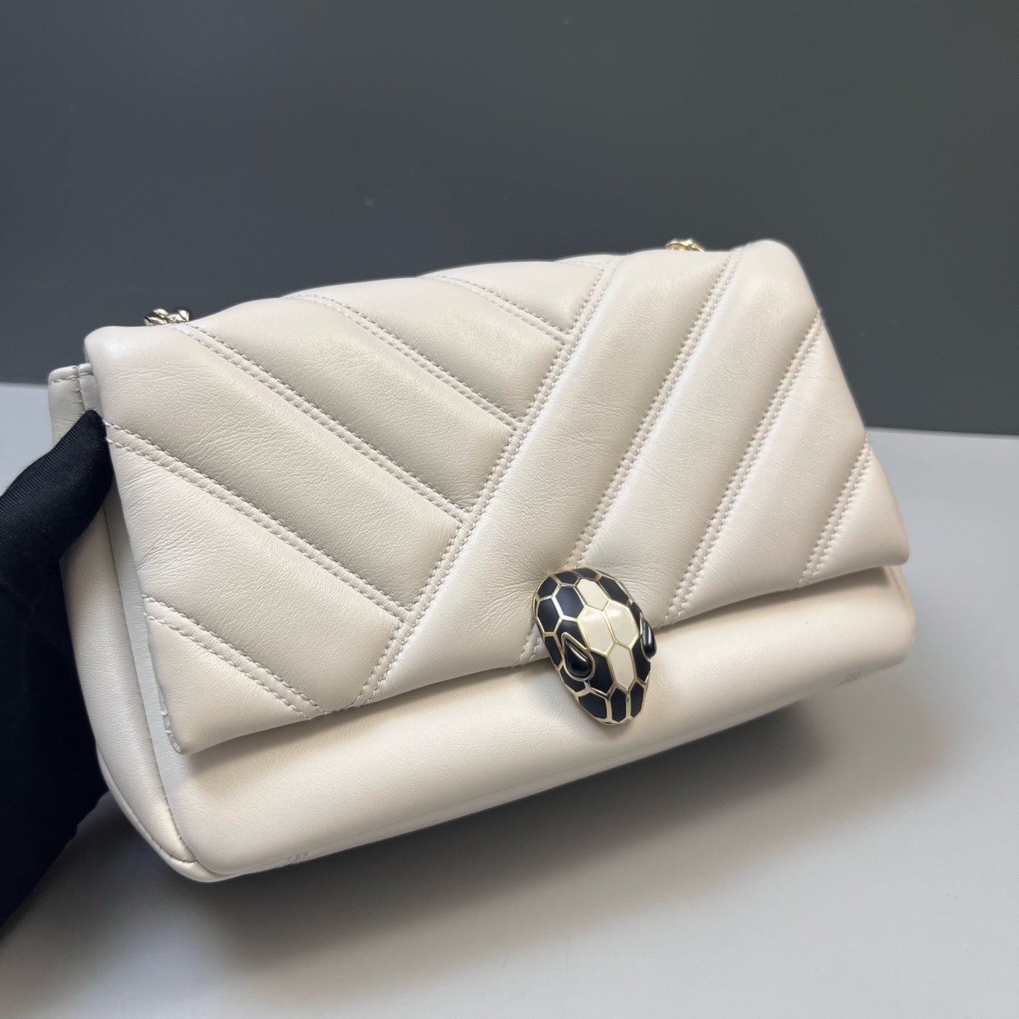 Bvlgari White
