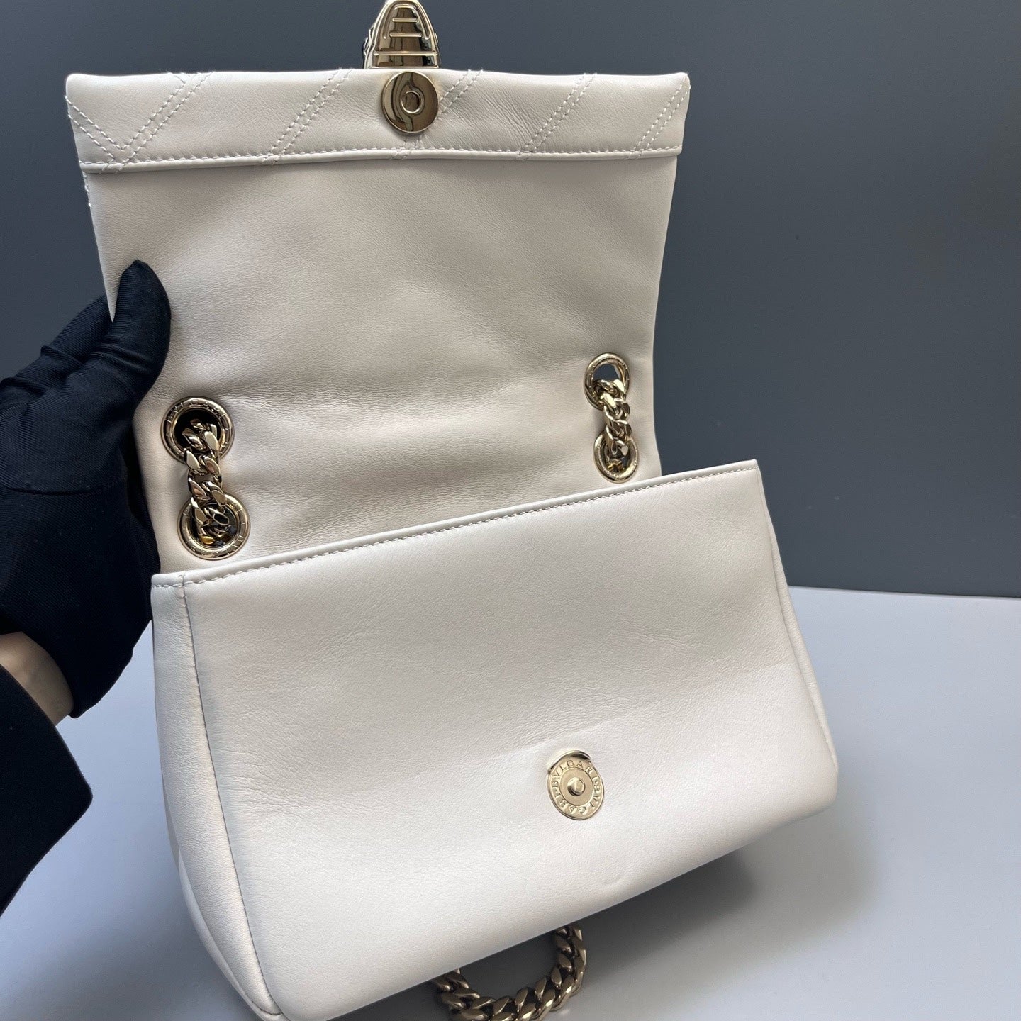 Bvlgari White