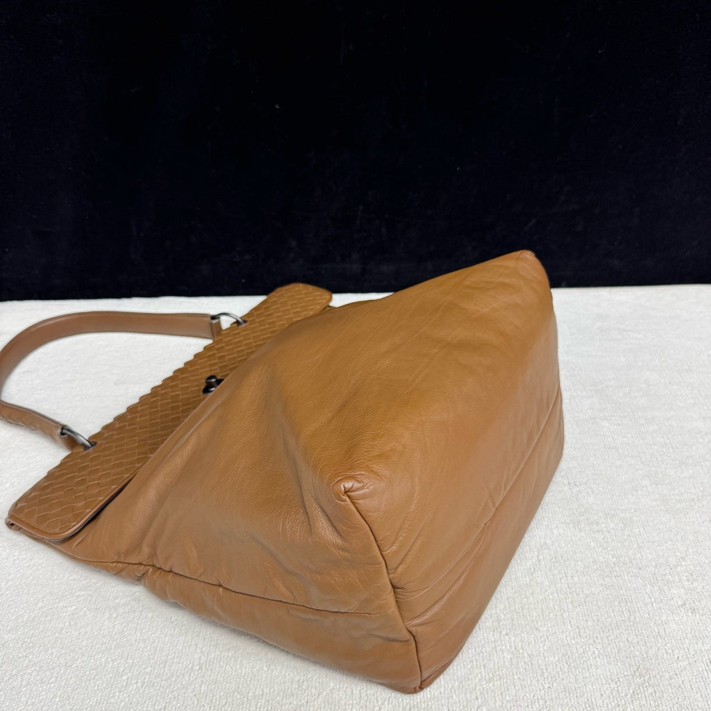 Bottega Veneta Brown Shoulder Bag