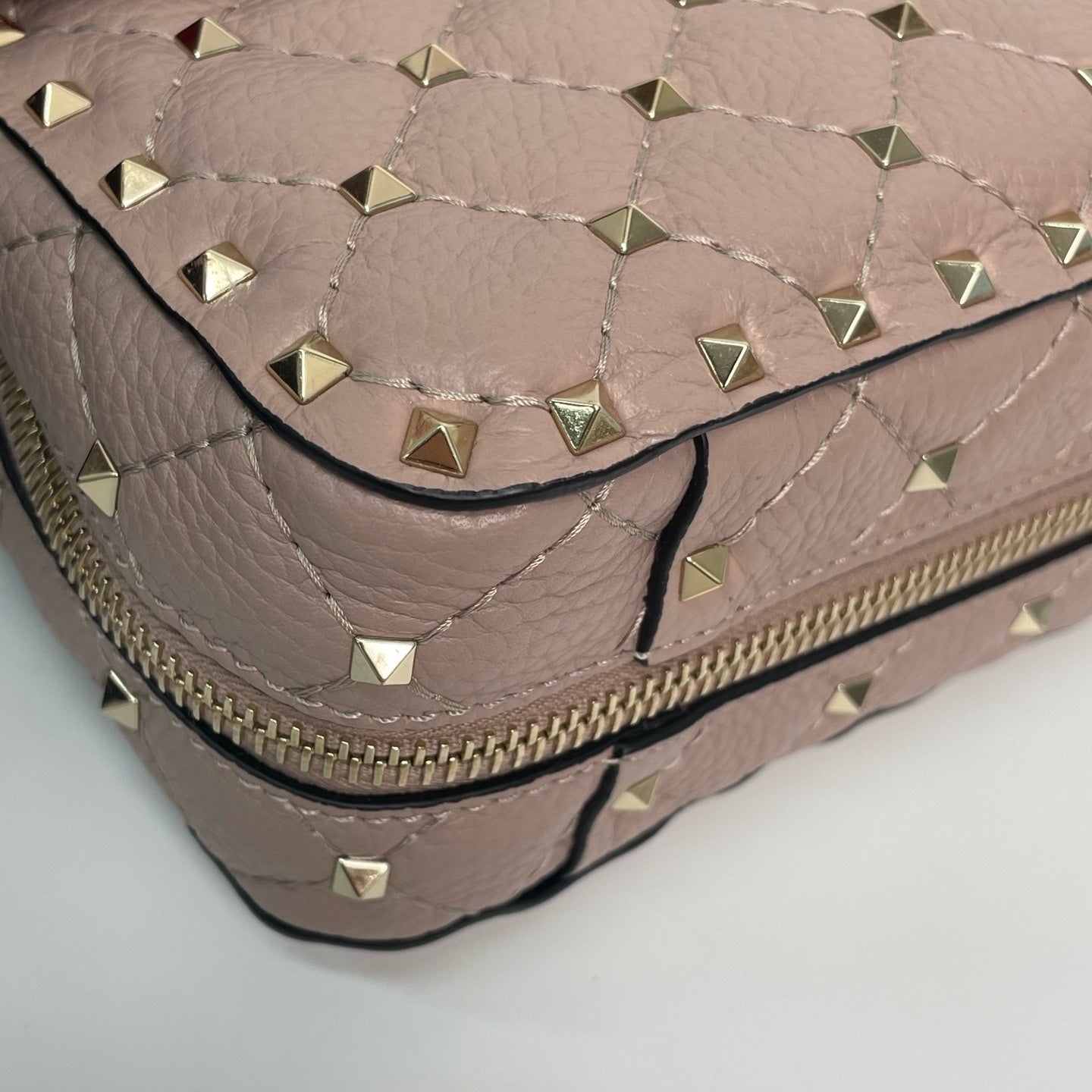 Valentino Pink