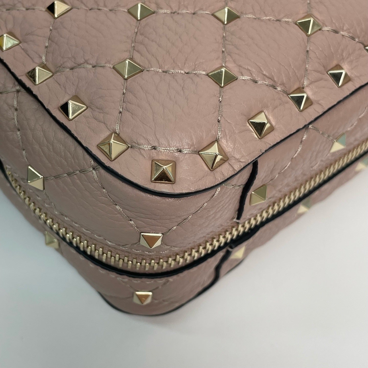 Valentino Pink