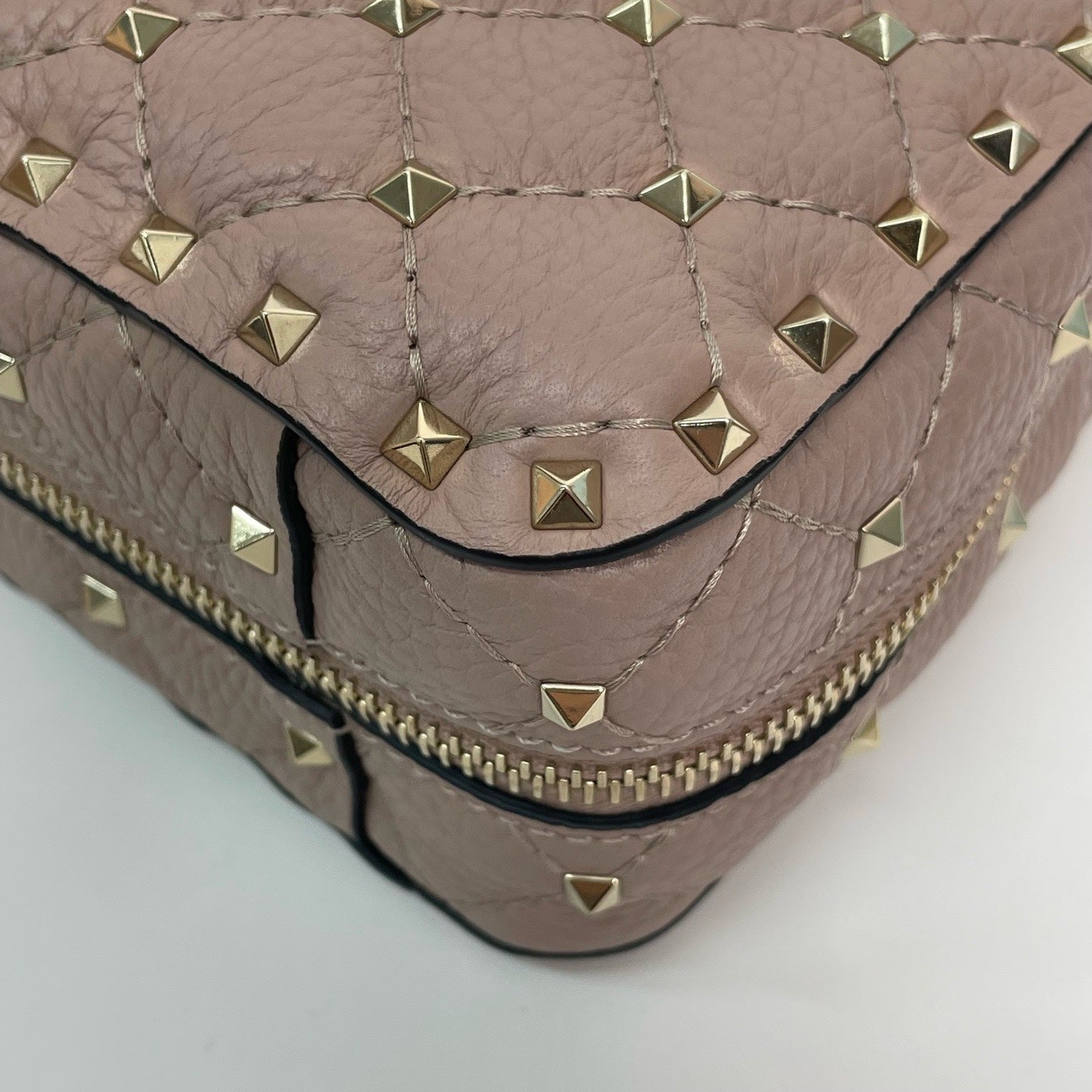 Valentino Pink