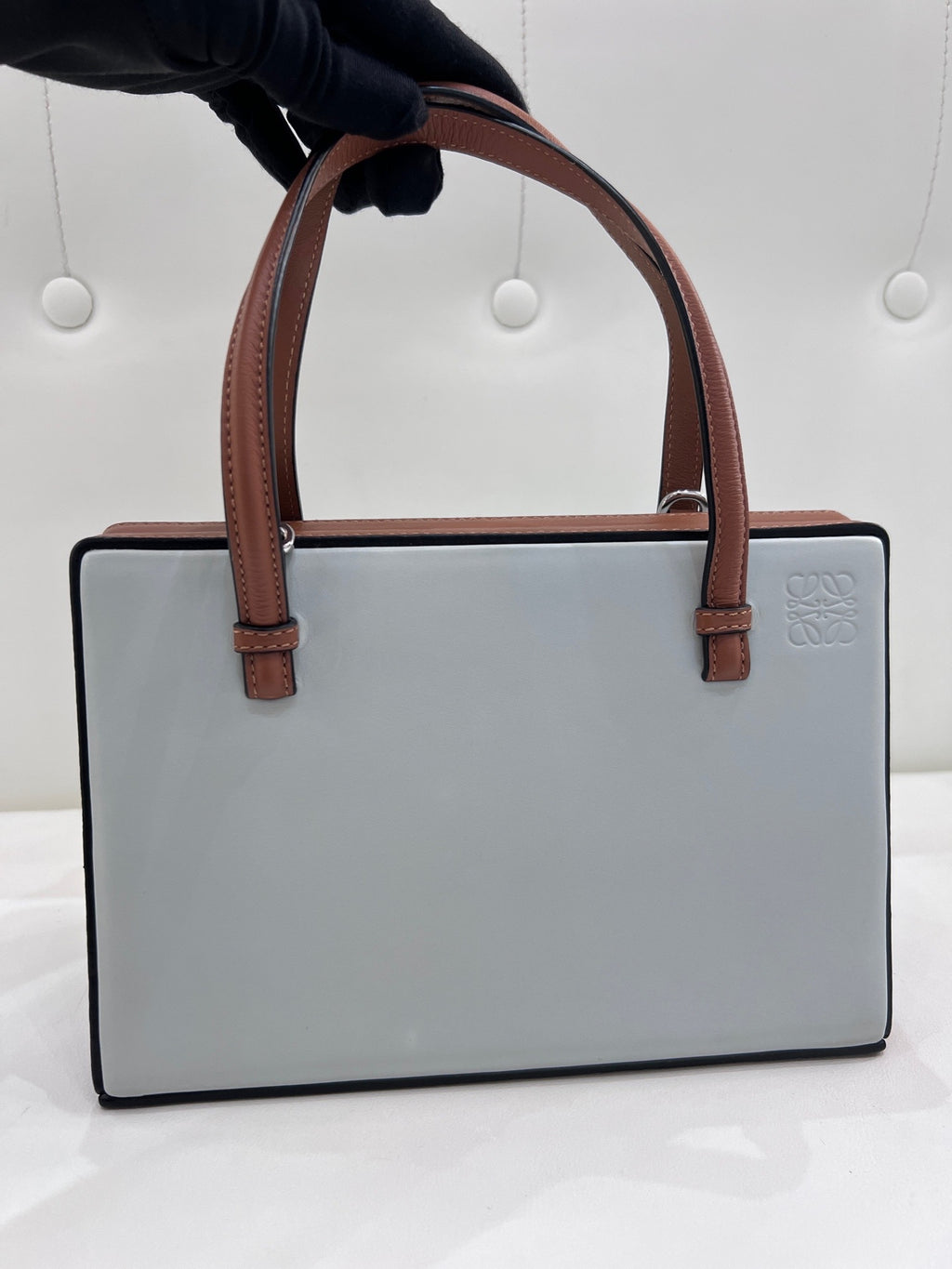 Loewe Crossbody 309.56.W84-2530