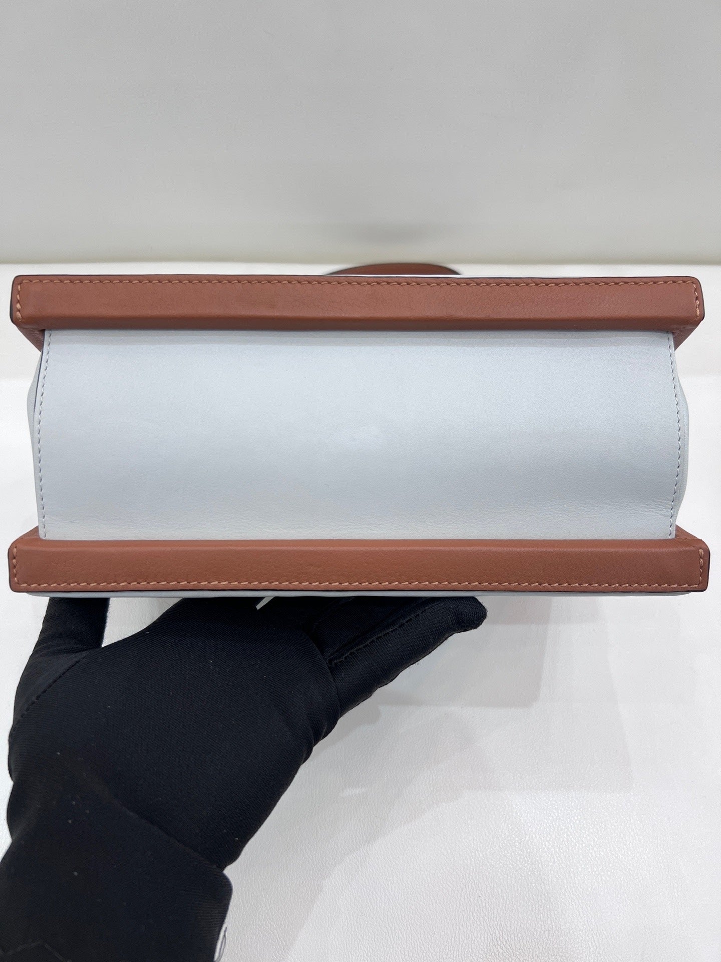 Loewe Crossbody 309.56.W84-2530
