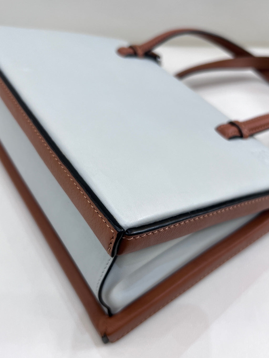 Loewe Crossbody 309.56.W84-2530