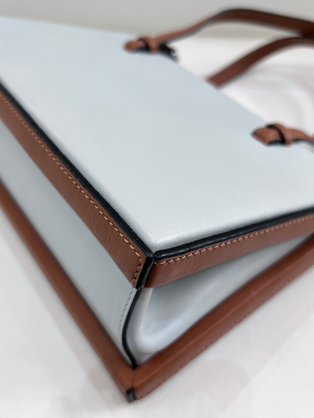 Loewe Crossbody 309.56.W84-2530