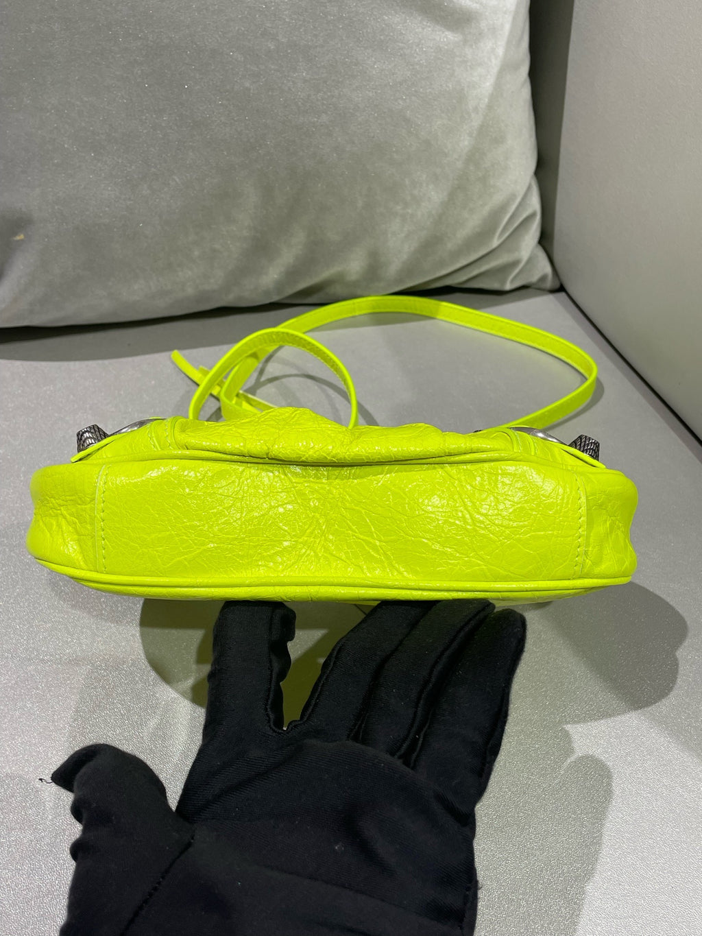 Balenciaga LE CAGOLE Yellow 6958141VGUY7206