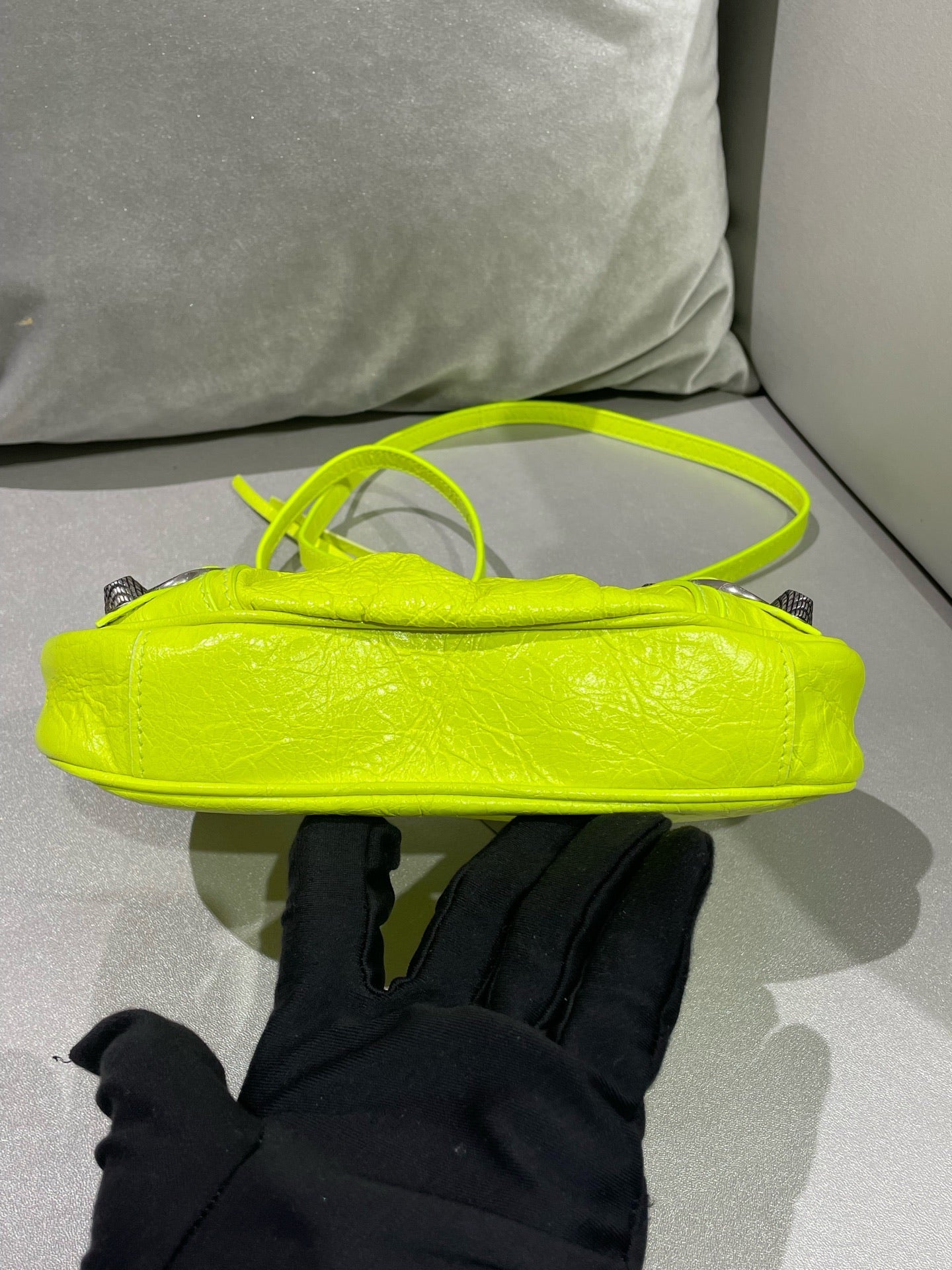 Balenciaga LE CAGOLE Yellow 6958141VGUY7206