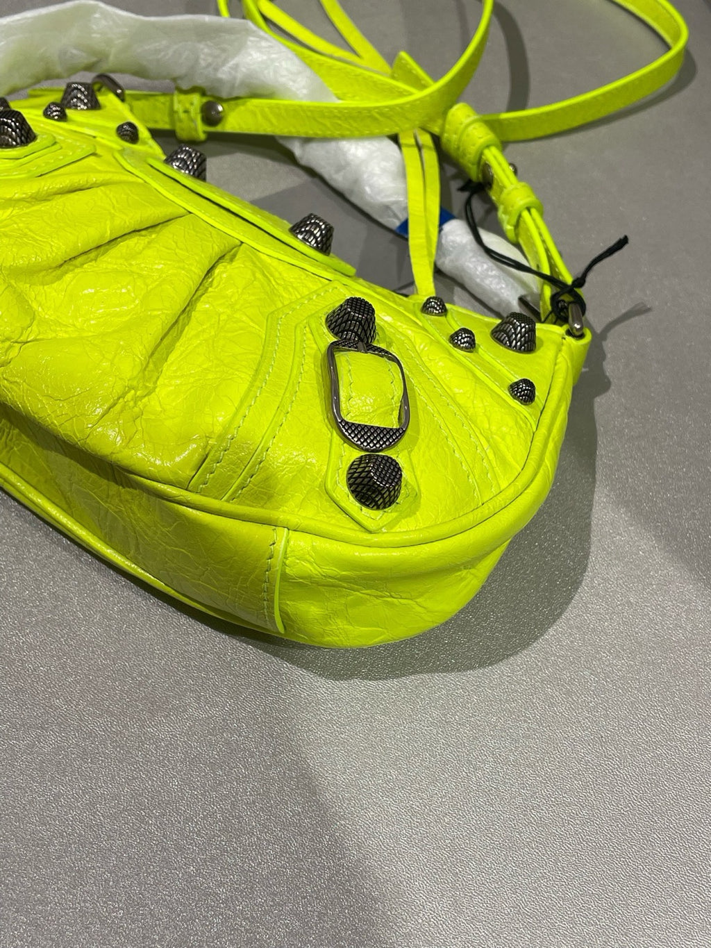 Balenciaga LE CAGOLE Yellow 6958141VGUY7206