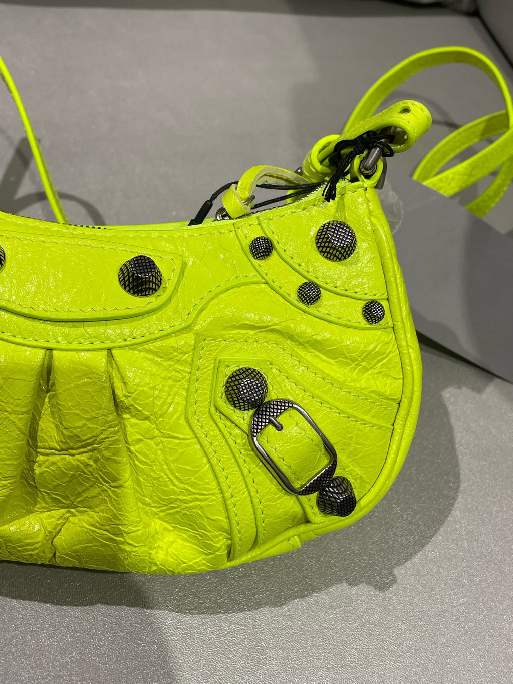 Balenciaga LE CAGOLE Yellow 6958141VGUY7206