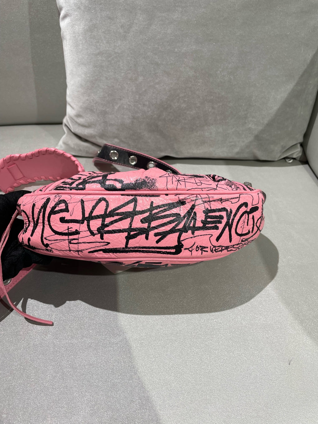 Balenciaga LE CAGOLE GRAFFITI Pink 671309210GB9060