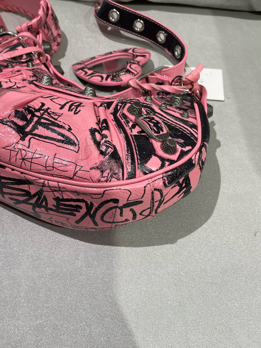 Balenciaga LE CAGOLE GRAFFITI Pink 671309210GB9060