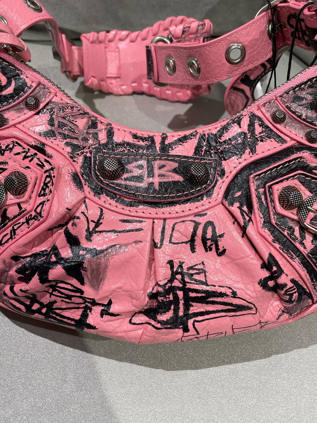 Balenciaga LE CAGOLE GRAFFITI Pink 671309210GB9060