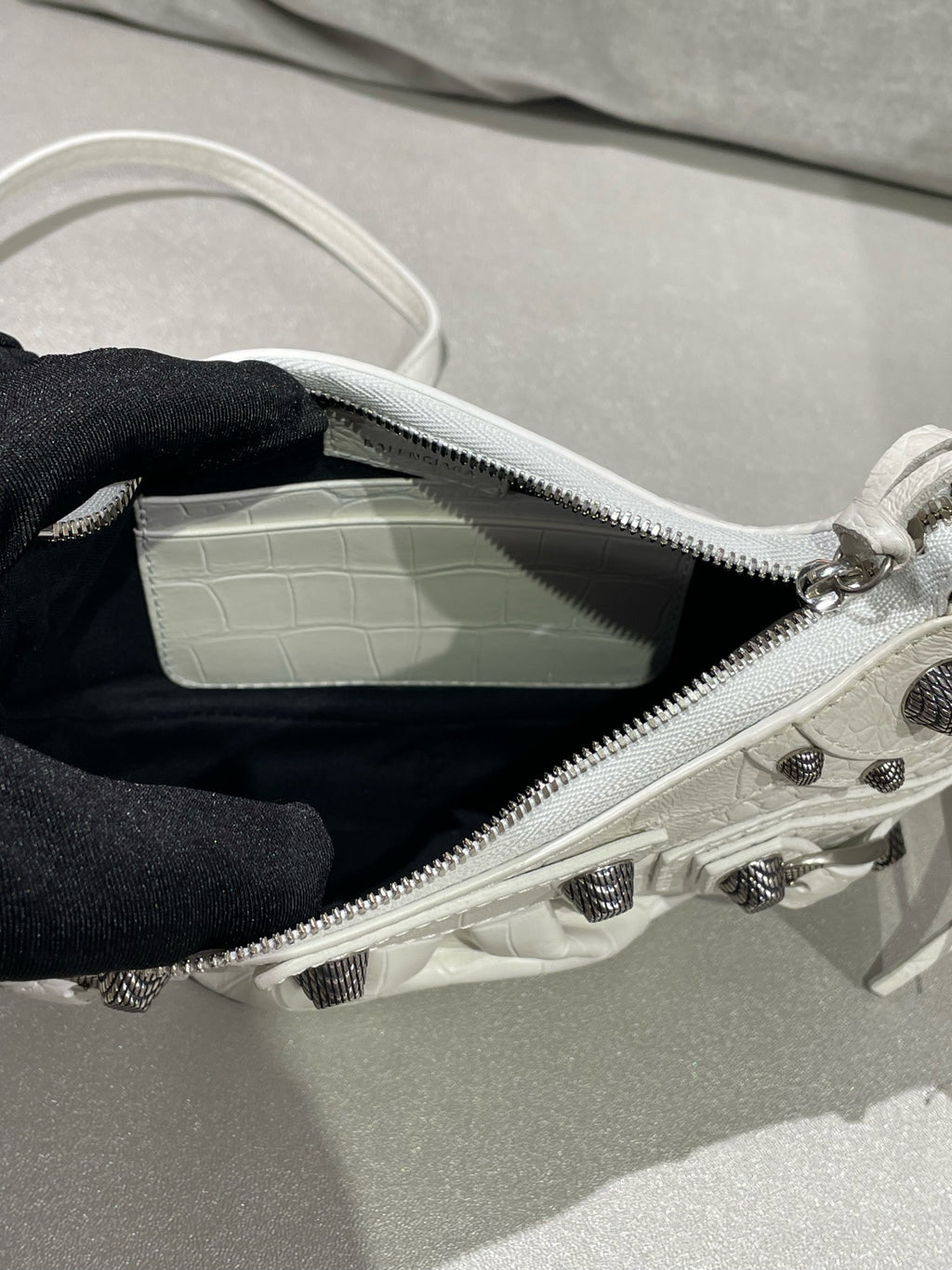 Balenciaga LE CAGOLE White 69581423EBY9016