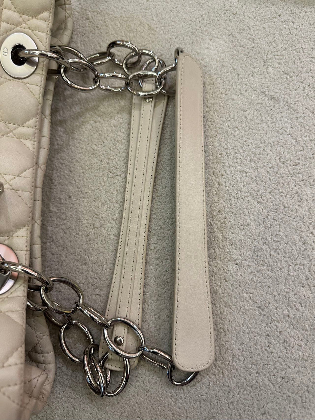 Dior White