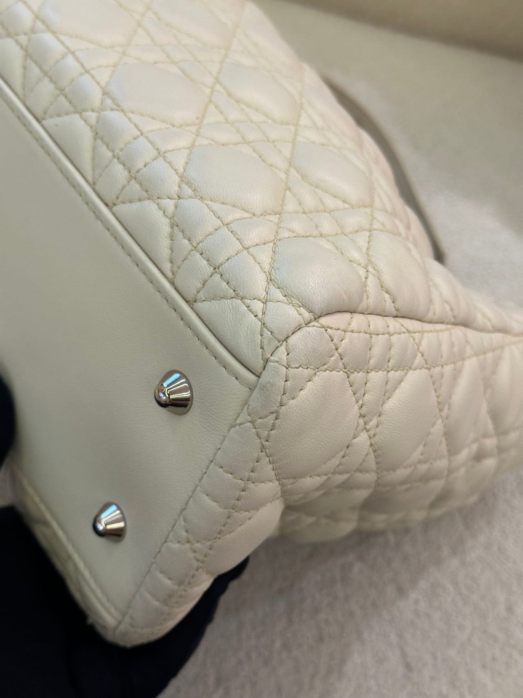 Dior White