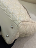Dior White
