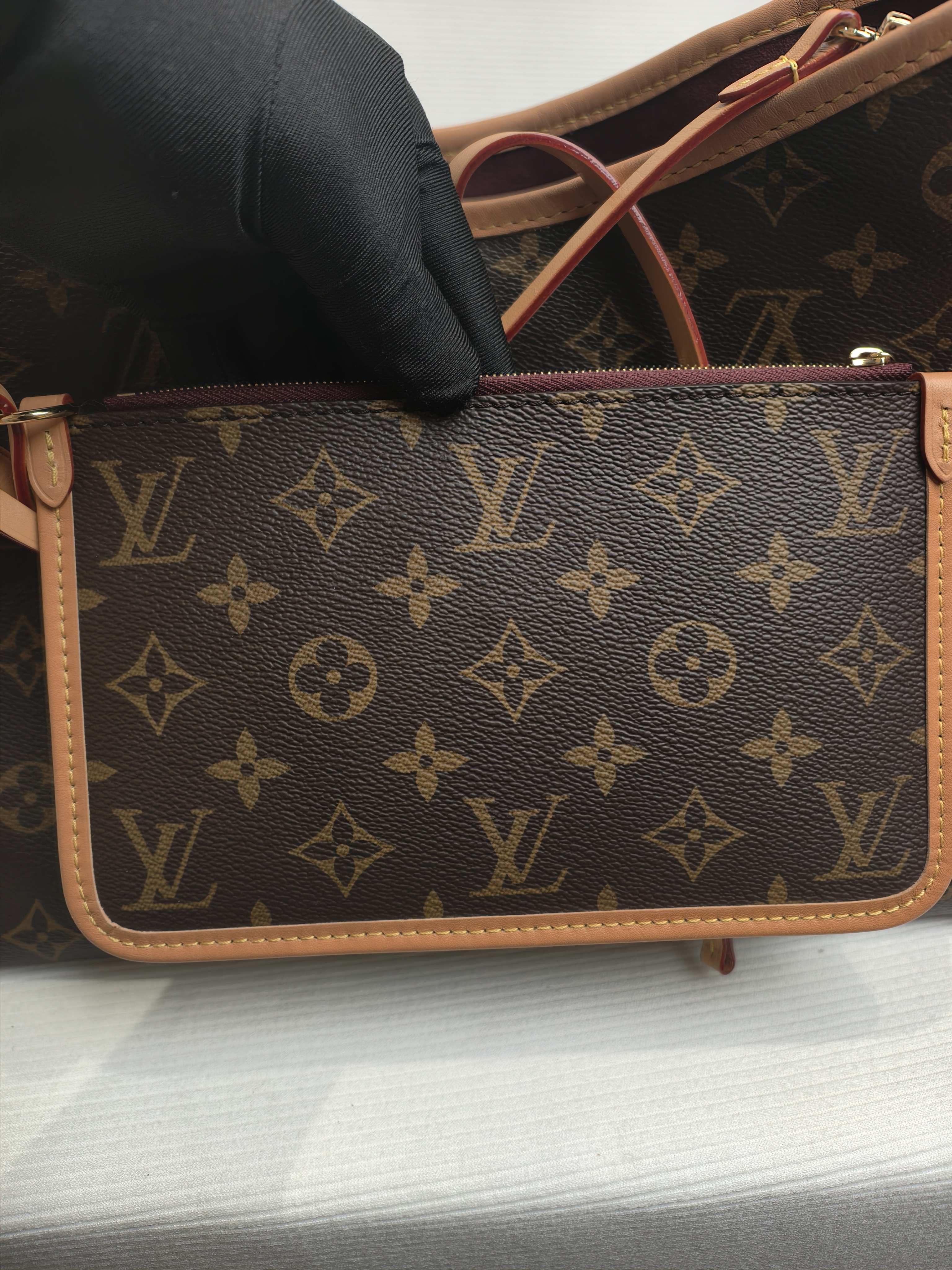 Louis Vuitton Crossbody