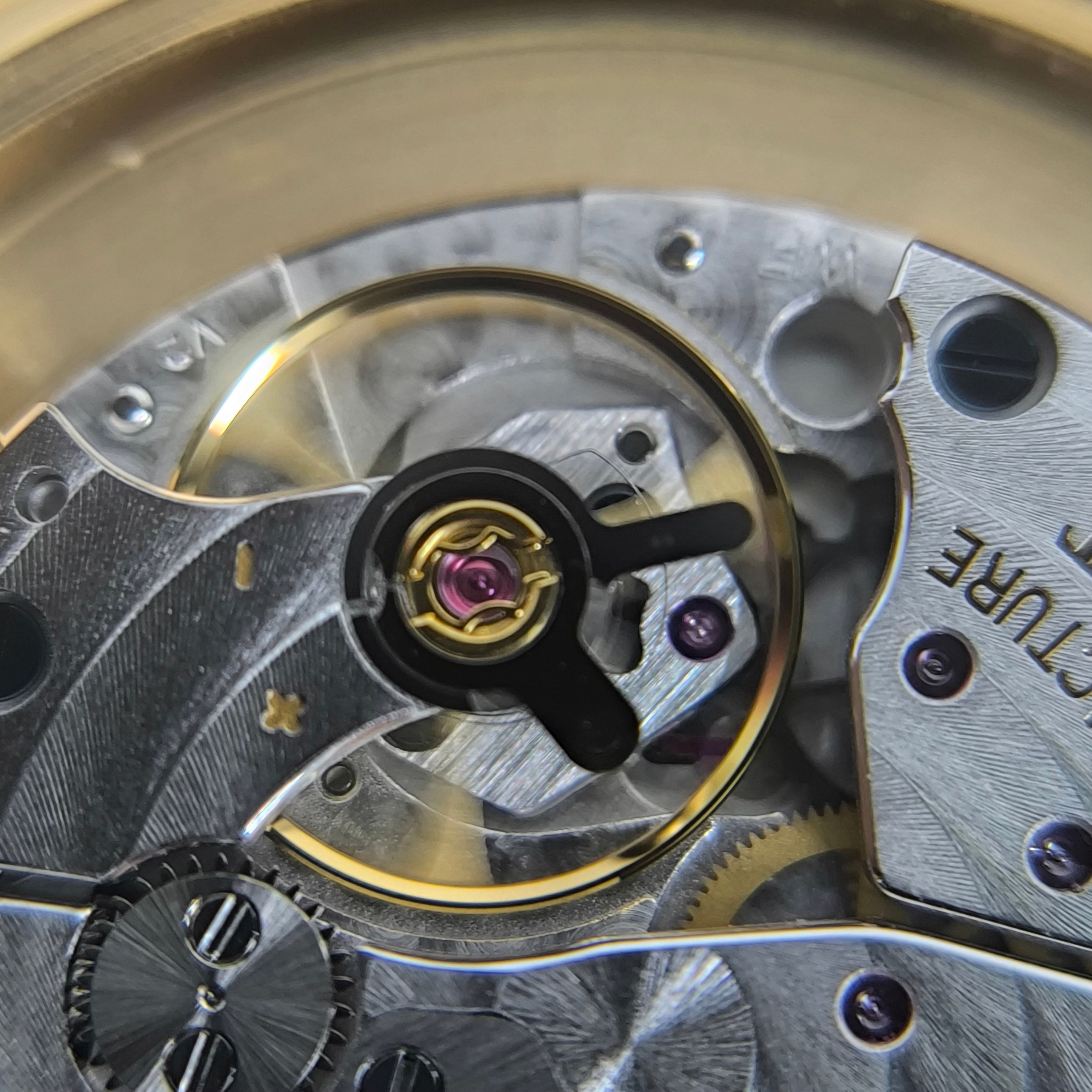 Piaget ALTIPLANO 34 millimeters G0A39105