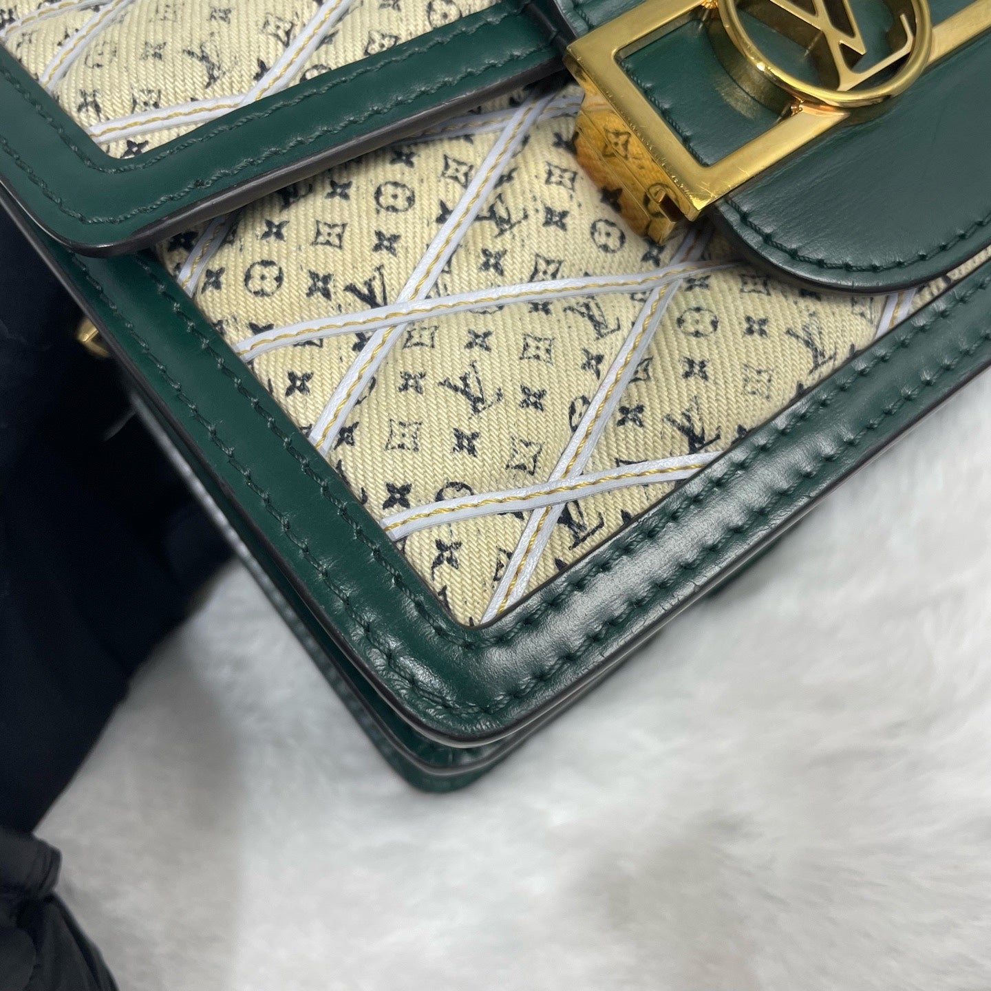 Louis Vuitton Crossbody