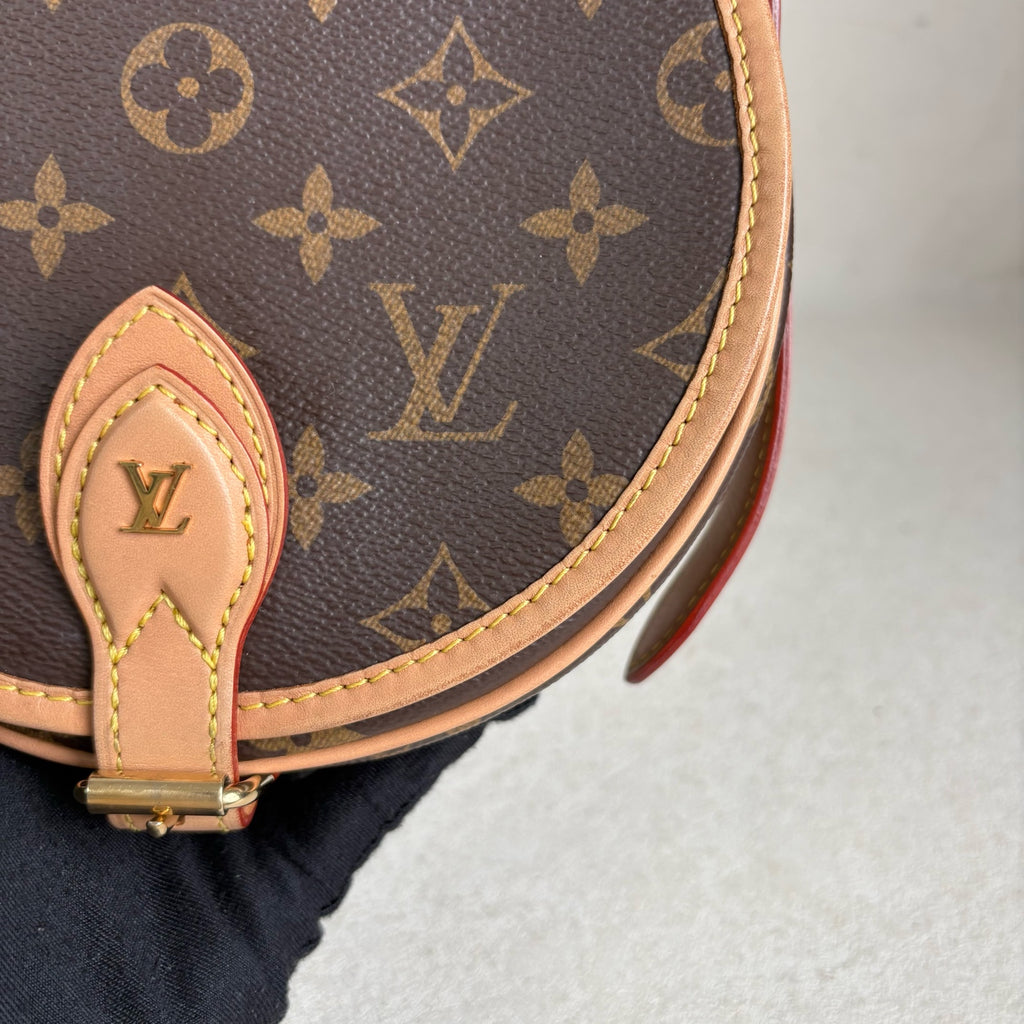 Louis Vuitton Saddle Bag