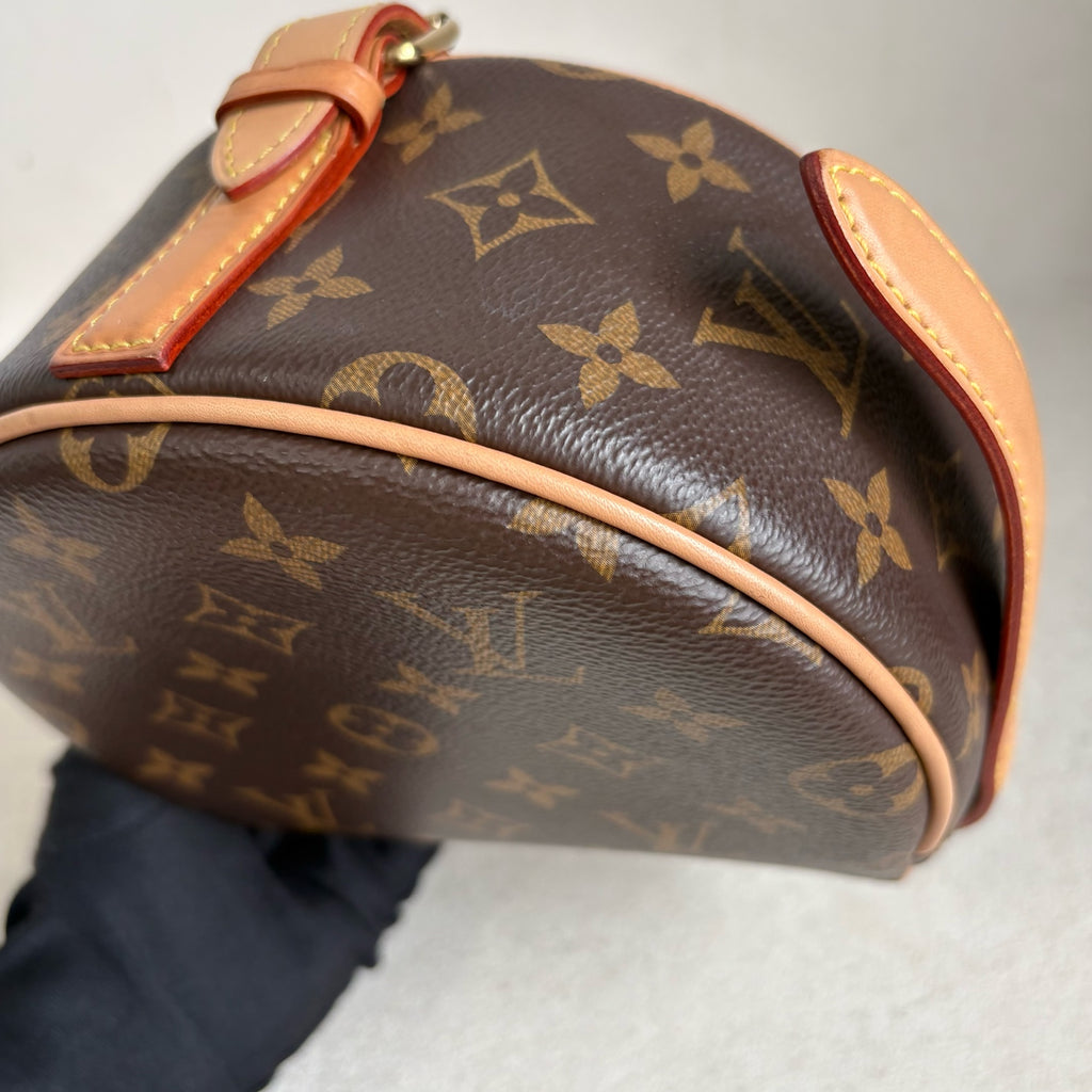 Louis Vuitton Saddle Bag