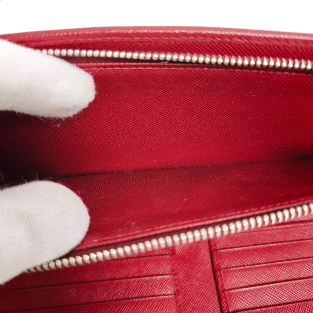 Prada Red