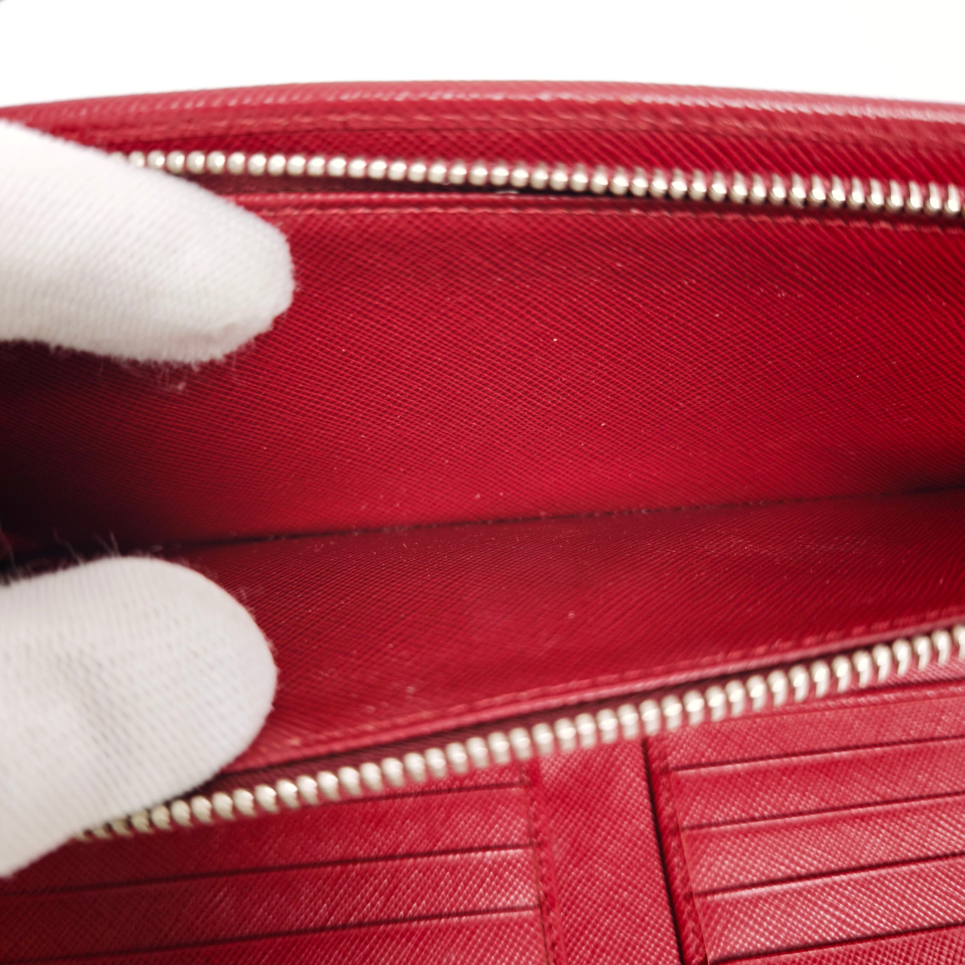 Prada Red