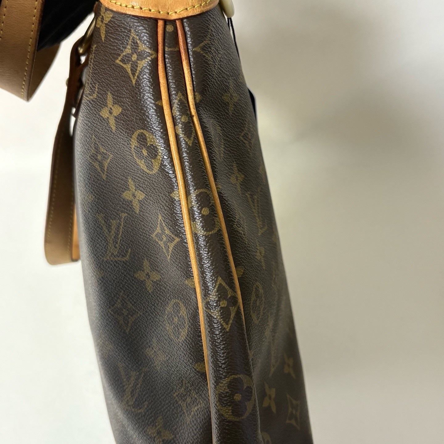 Louis Vuitton Crossbody