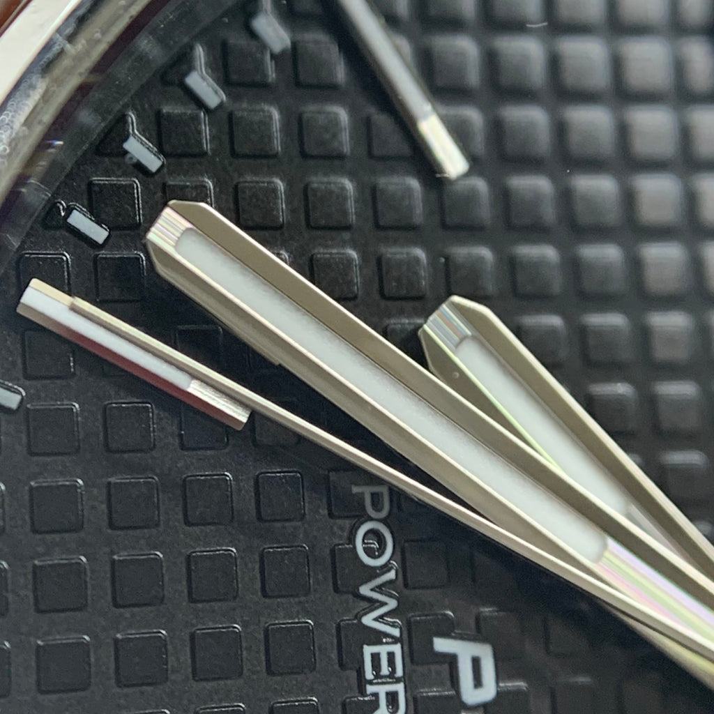 Tissot Classic 40.00 MM x 39.50 MM T137.407.16.051.00