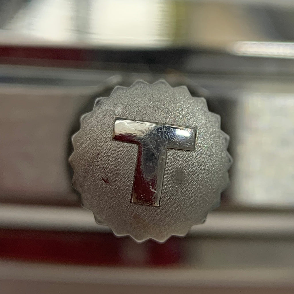 Tissot Classic 40.00 MM x 39.50 MM T137.407.16.051.00