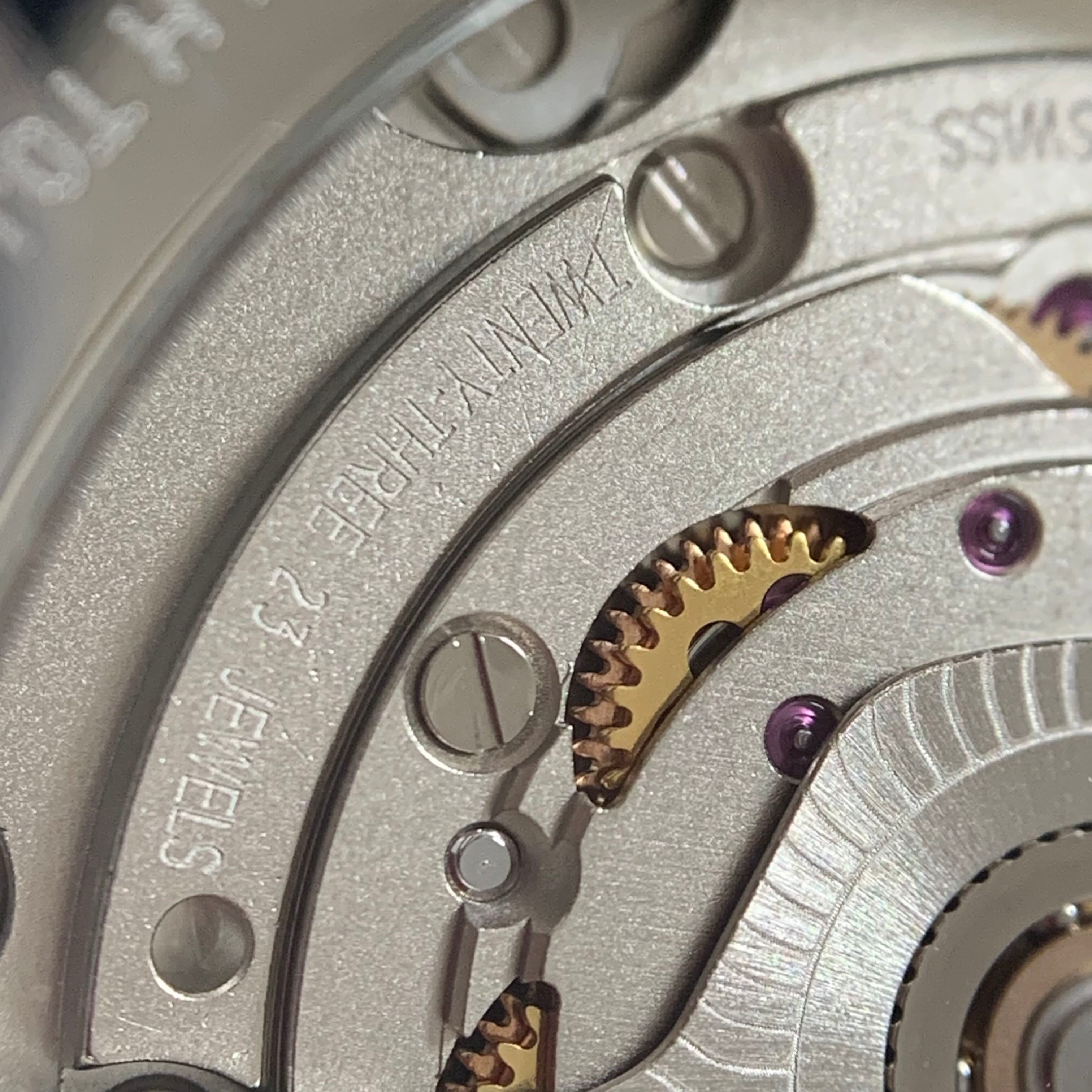 Tissot Classic 40.00 MM x 39.50 MM T137.407.16.051.00