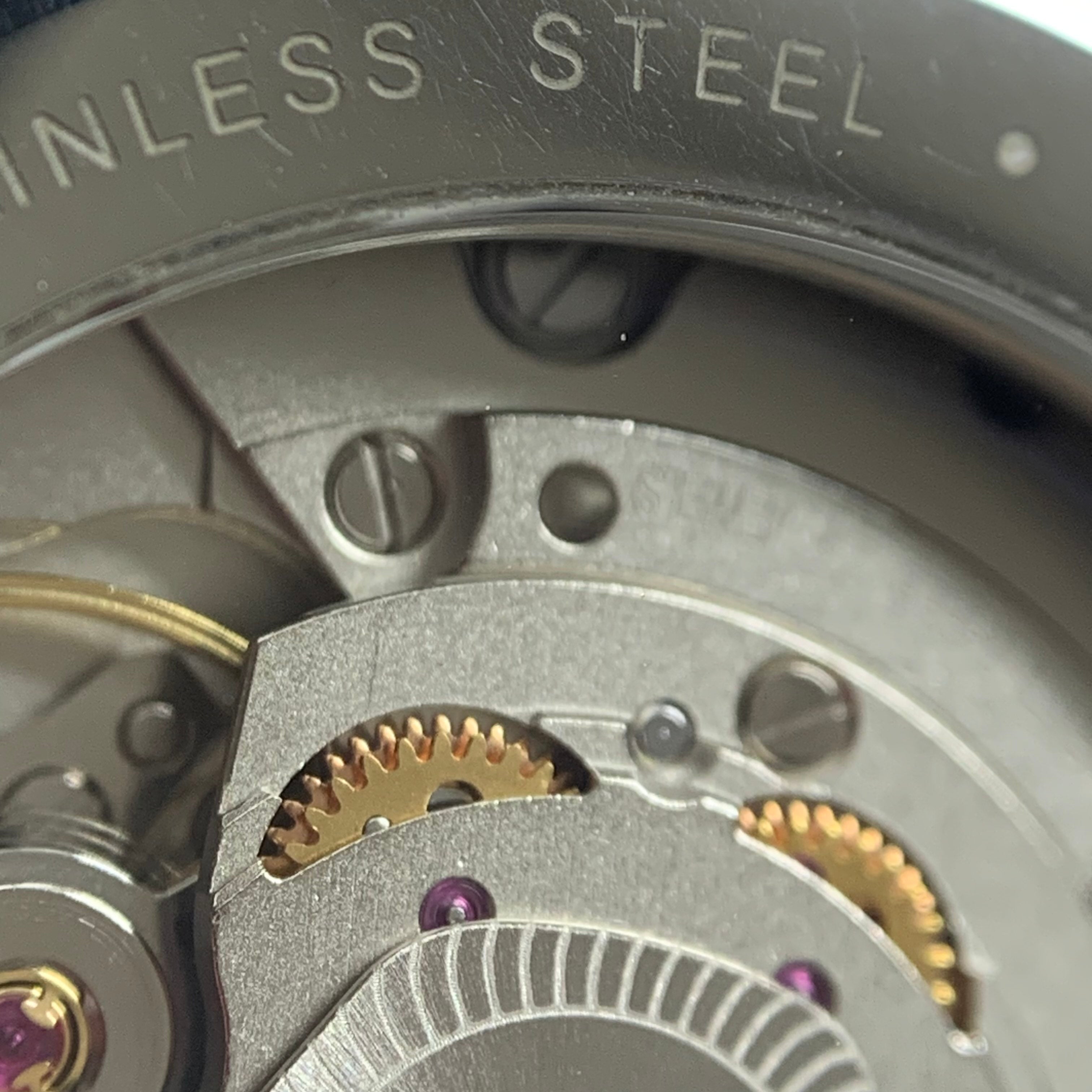 Tissot Classic 40.00 MM x 39.50 MM T137.407.16.051.00