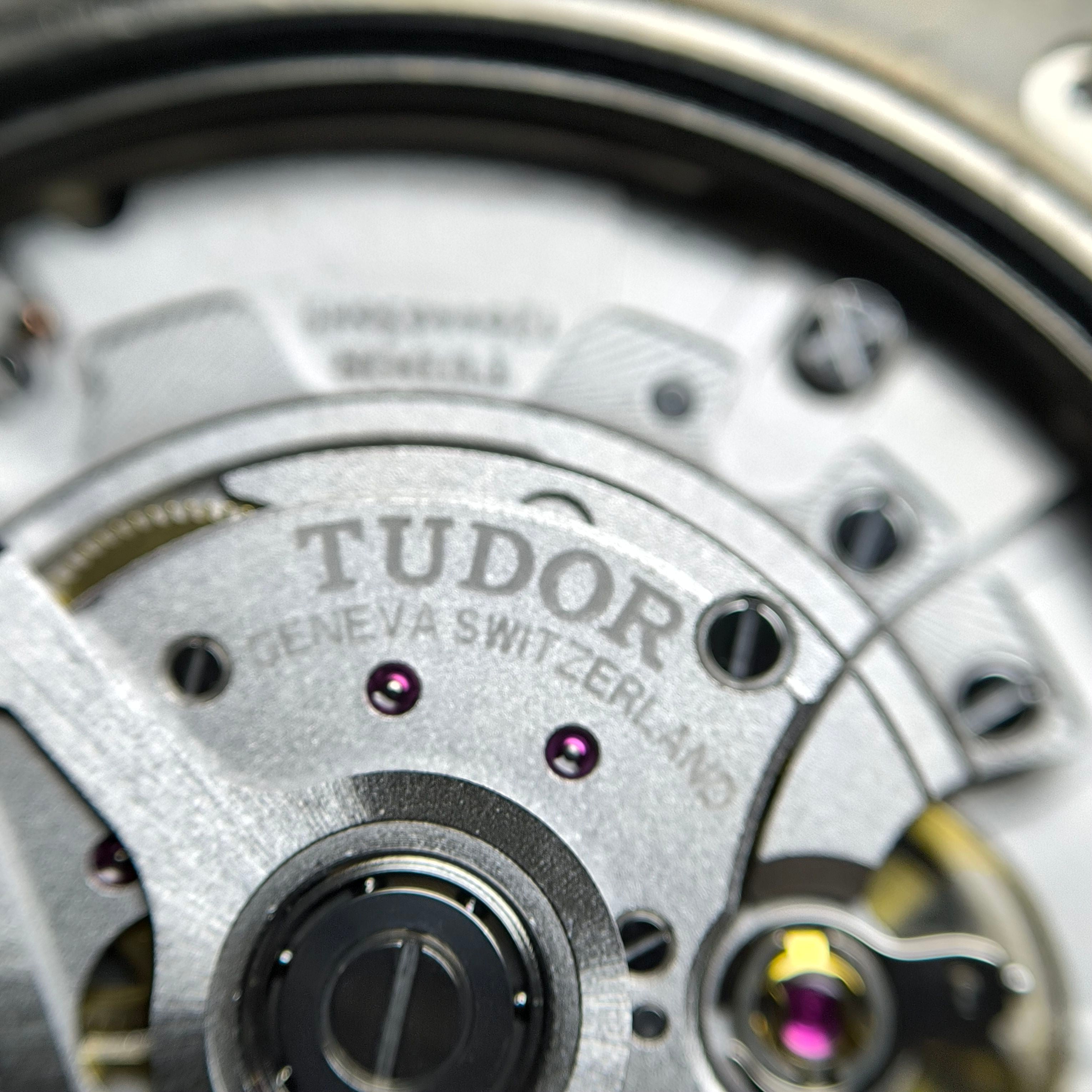 Tudor Leading Subtype 39 39 millimeters m25407n-0001